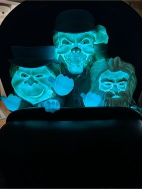 Last One! XL 191/2 Disneyland Light Up Hitch Hiking Mansion Ghosts Doom Buggy